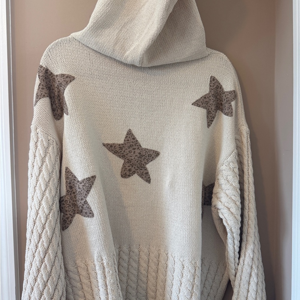 ⭐️POL Stars Sweater⭐️ - Picture 10 of 10